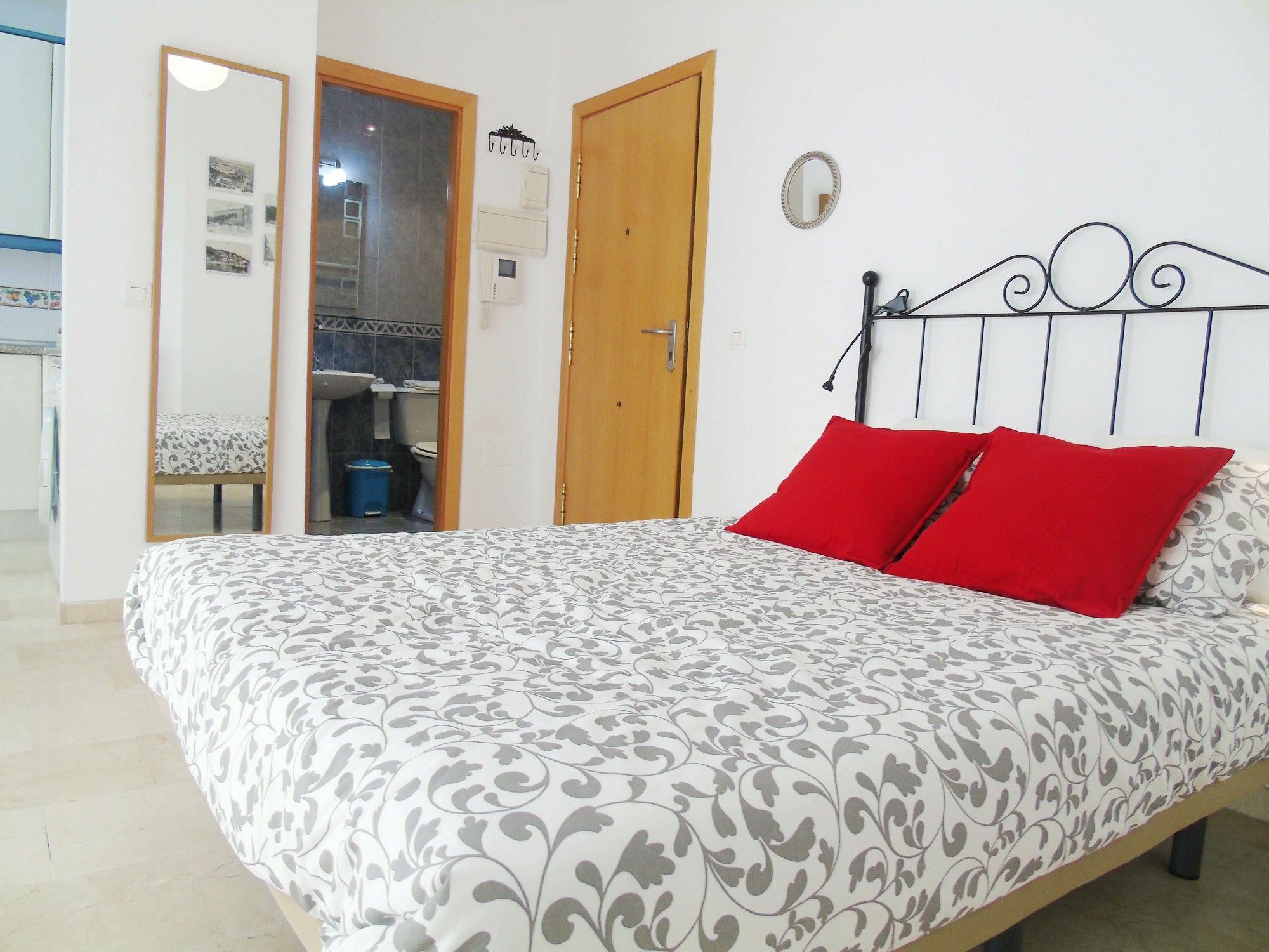 A&N Loft Merced Recently Renovated Малага Екстериор снимка